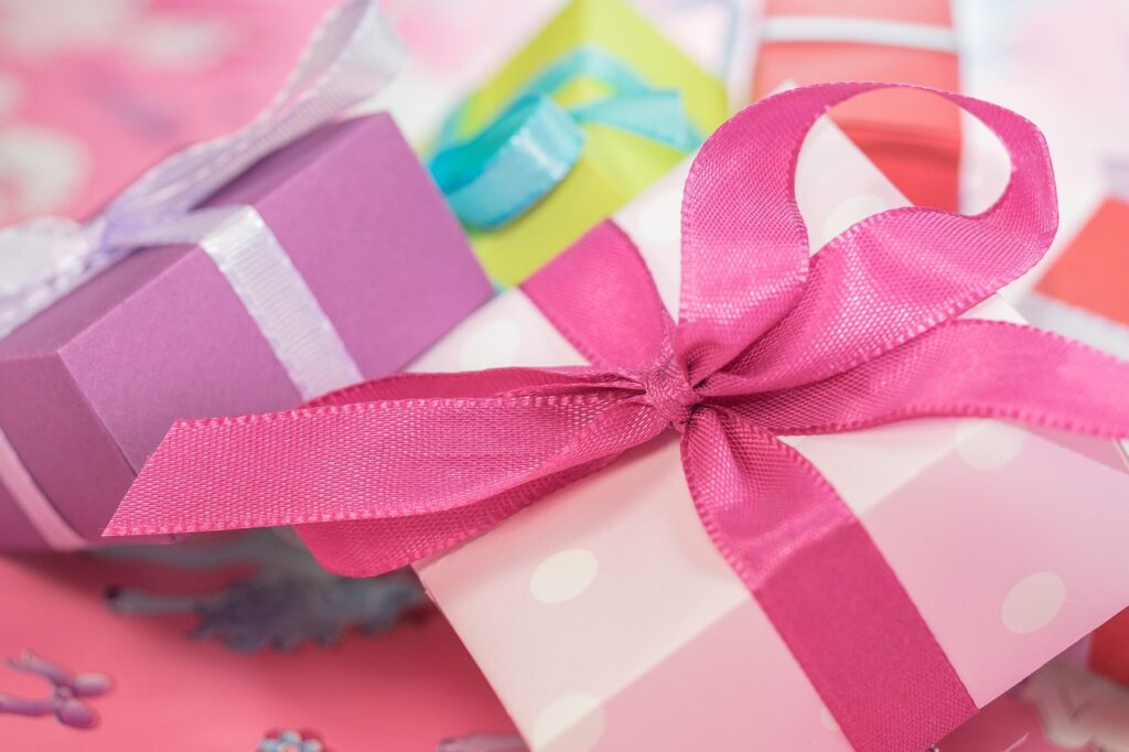 Heartfelt and Affordable: DIY Gift Ideas That Spark Joy (Without Breaking the Bank)